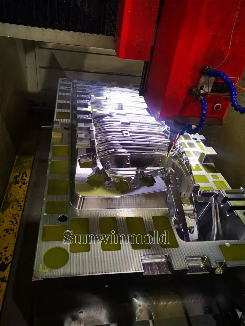 Mold Manufacturing02