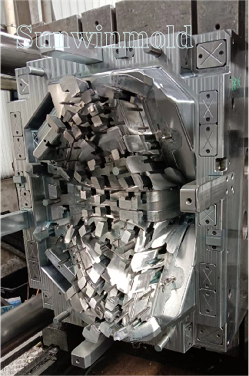 Mold Manufacturing07