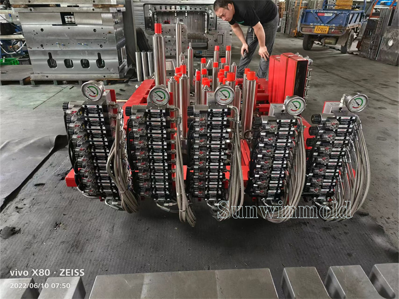 Mold Manufacturing09