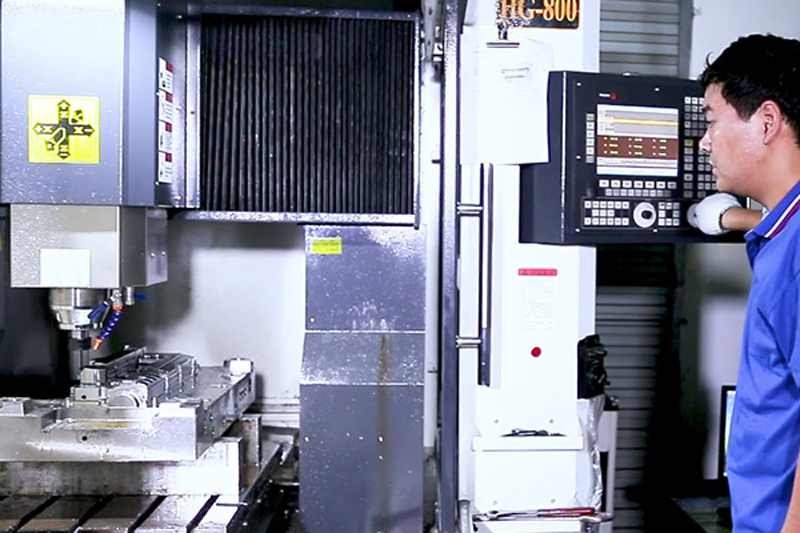 Mold-Manufacturing11