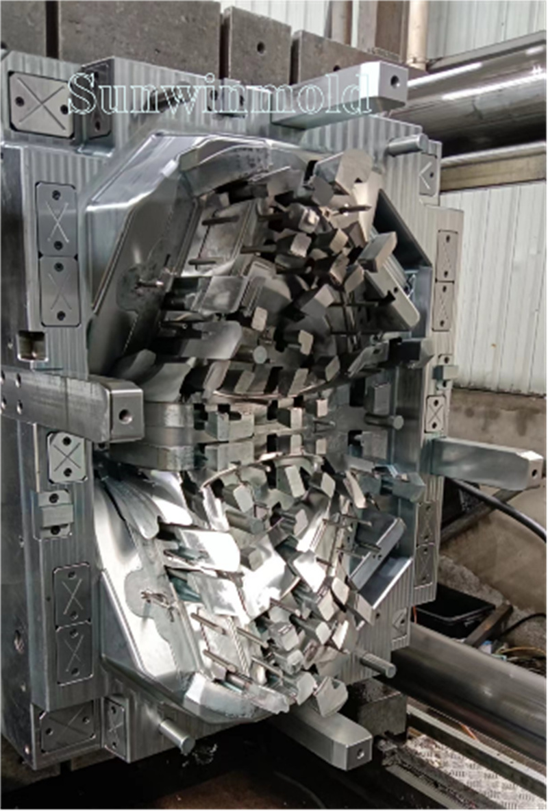 Mold Manufacturing06