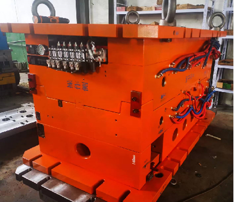 Mold-Manufacturing27