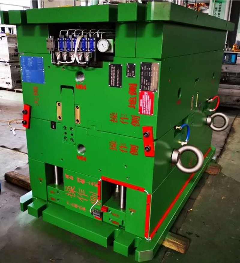 Mold-Manufacturing28